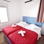 New Paradise 아파트