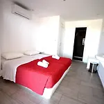 New Paradise * Mykonos Town